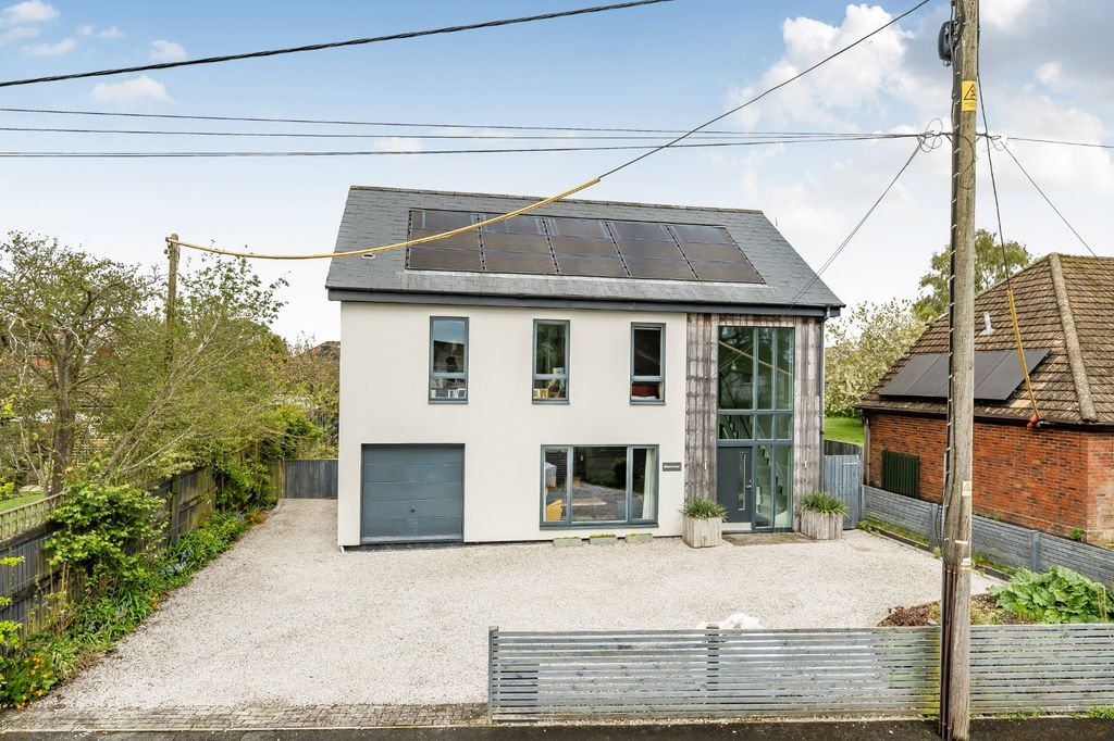 Property photo 1 of 22 Picture No. 40