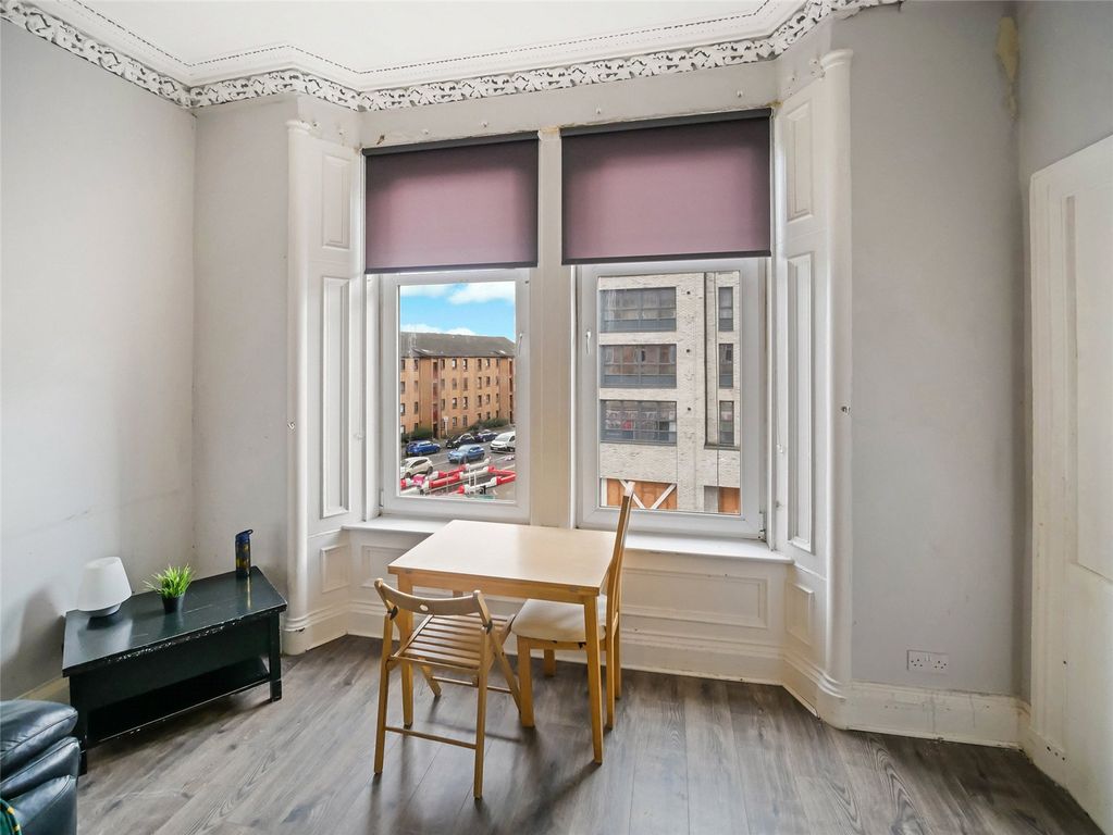 Property photo 2 of 14 Living Room