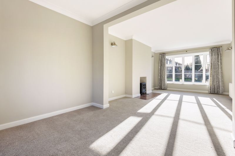 Property photo 3 of 18 Photo 11