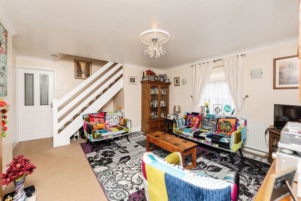 Property photo 3 of 16