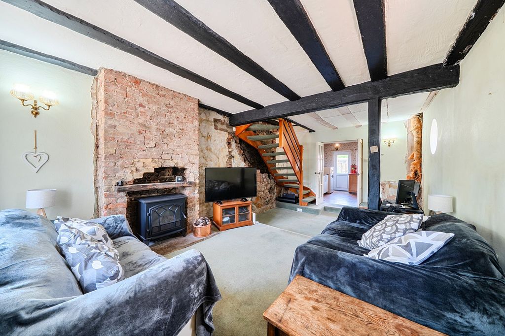 Property photo 2 of 16