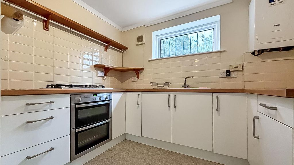 Property photo 1 of 8 26Ab0770-6Ad2-4A5B-969B-Efb633E73A1A (1).Jpg