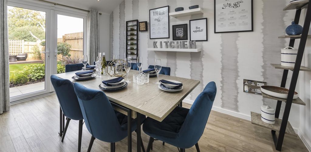 Property photo 2 of 6 Ivy Dining.Jpg