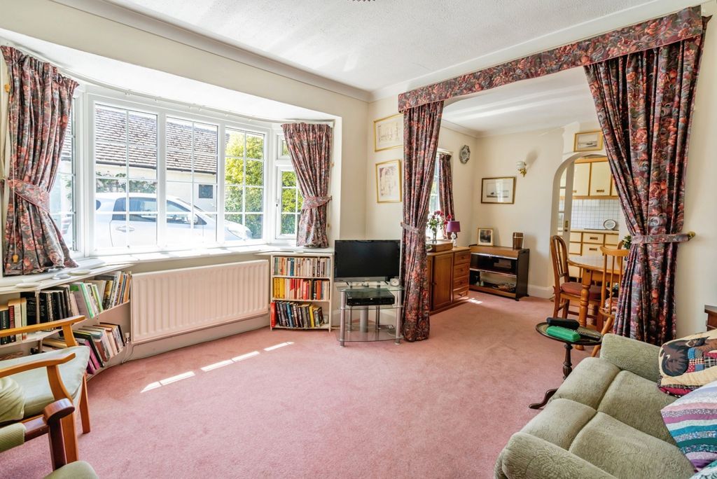 Property photo 3 of 18 Pbox-Img.Jpg