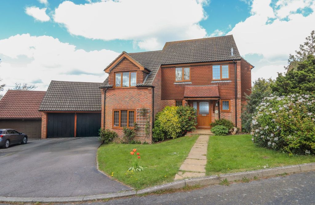 Property photo 1 of 18