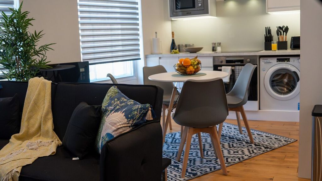 Property photo 1 of 50 Living Room