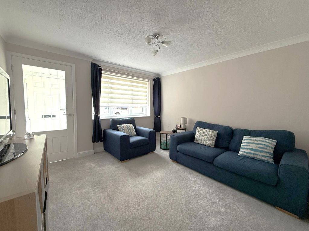 Property photo 2 of 13 3714538