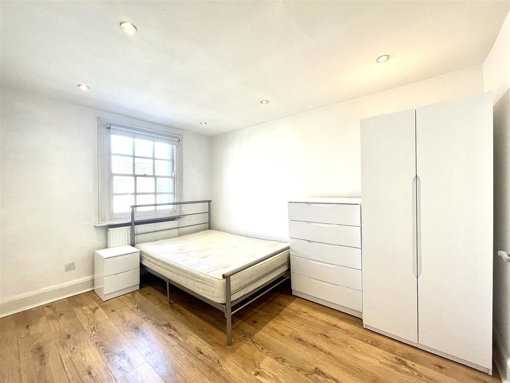 Property photo 1 of 7 Picture No. 14