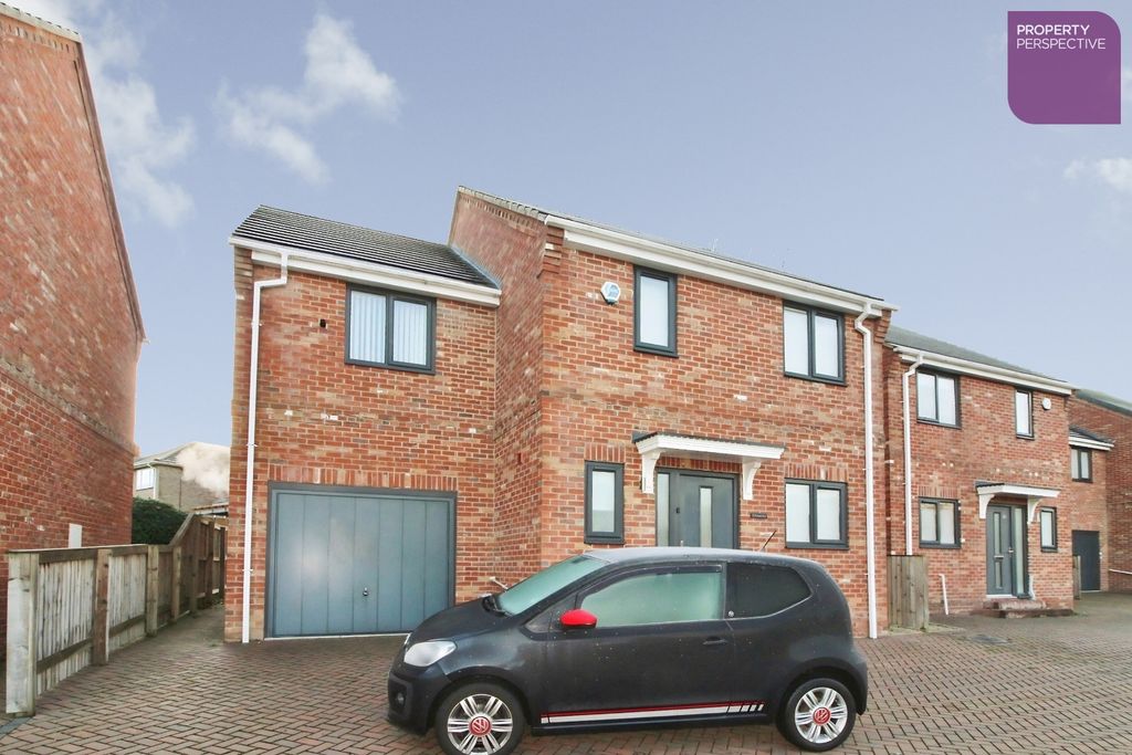 Property photo 1 of 10 Pbox-Img.Jpg