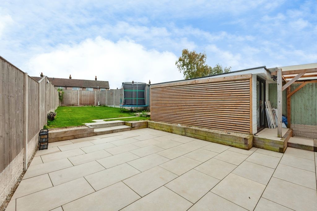 Property photo 3 of 21 Pbox-Img.Jpg