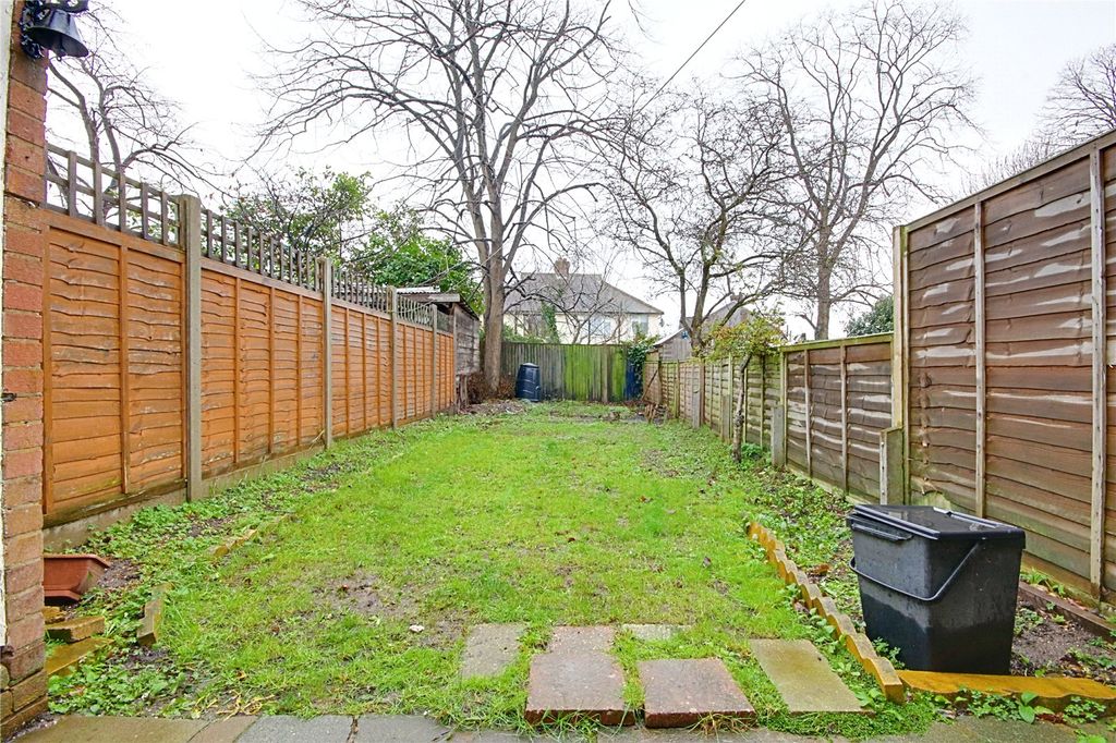 Property photo 2 of 16 Picture No. 35