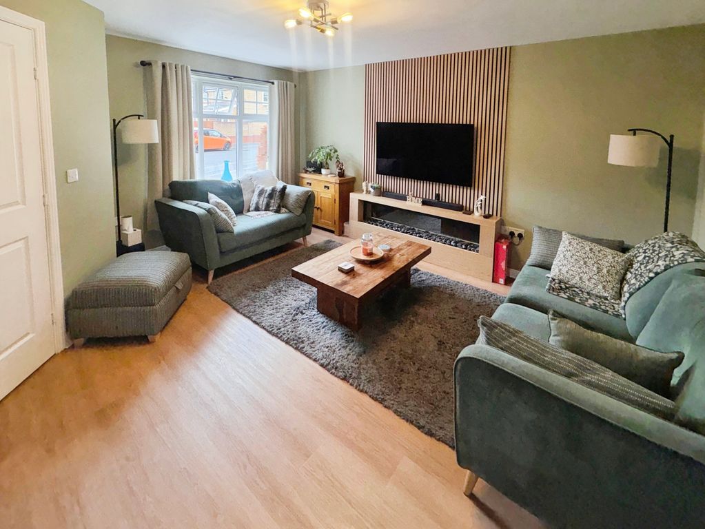 Property photo 3 of 17 Ba40F527-Img_8539