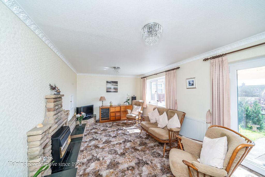 Property photo 3 of 25 Webbs-10.Jpg