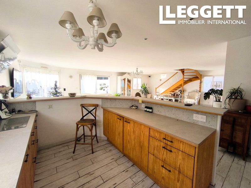 Property photo 3 of 6