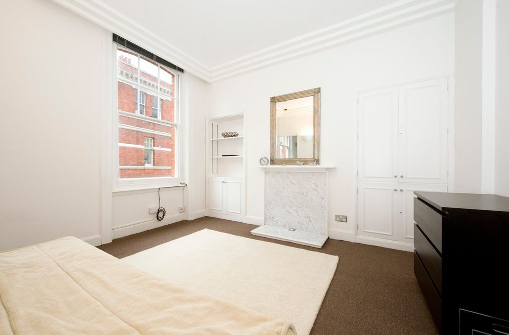 Property photo 1 of 2