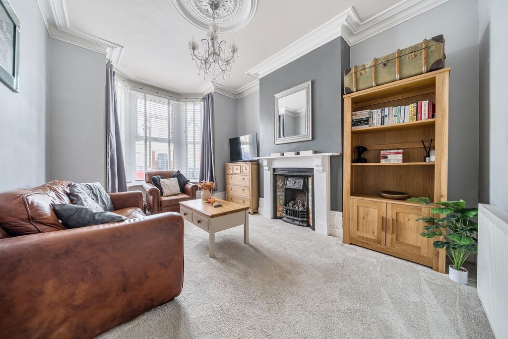 Property photo 2 of 14 1408034-7-6980A16d0B5Fb.Jpg