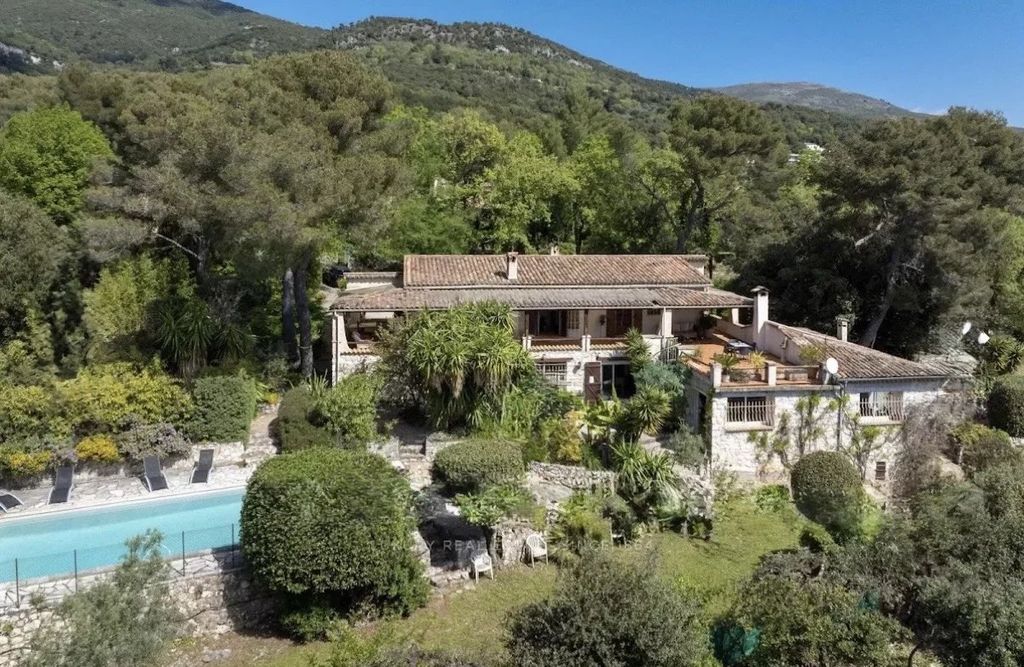 Property photo 3 of 25