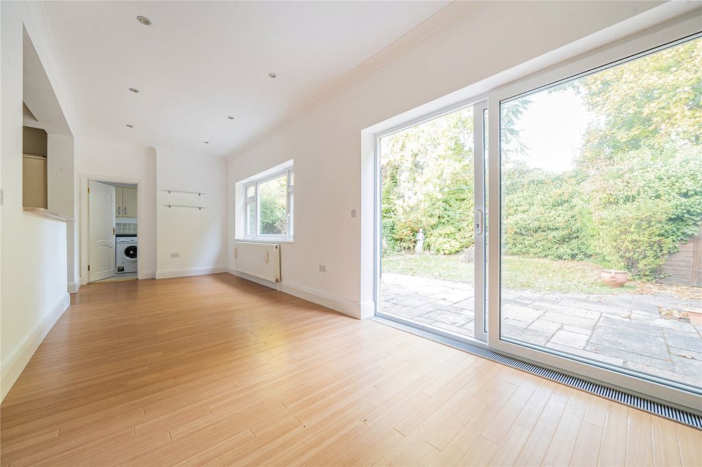 Property photo 3 of 30 Picture No. 22