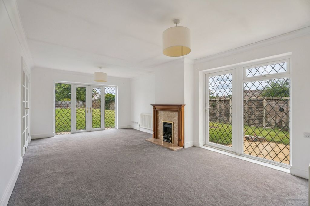 Property photo 2 of 24 Photo 24