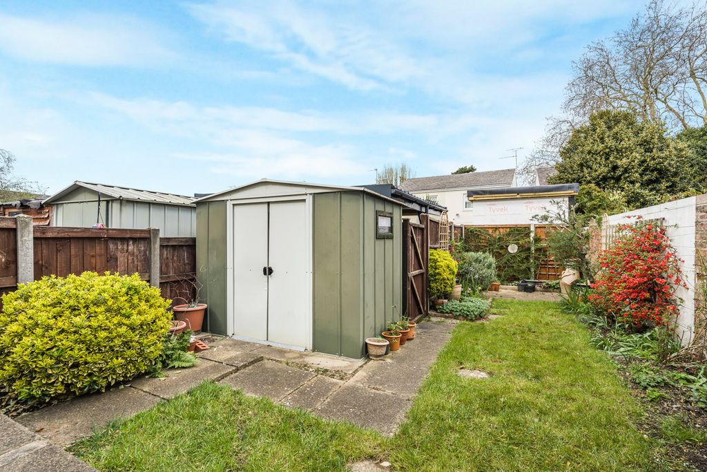 Property photo 2 of 13