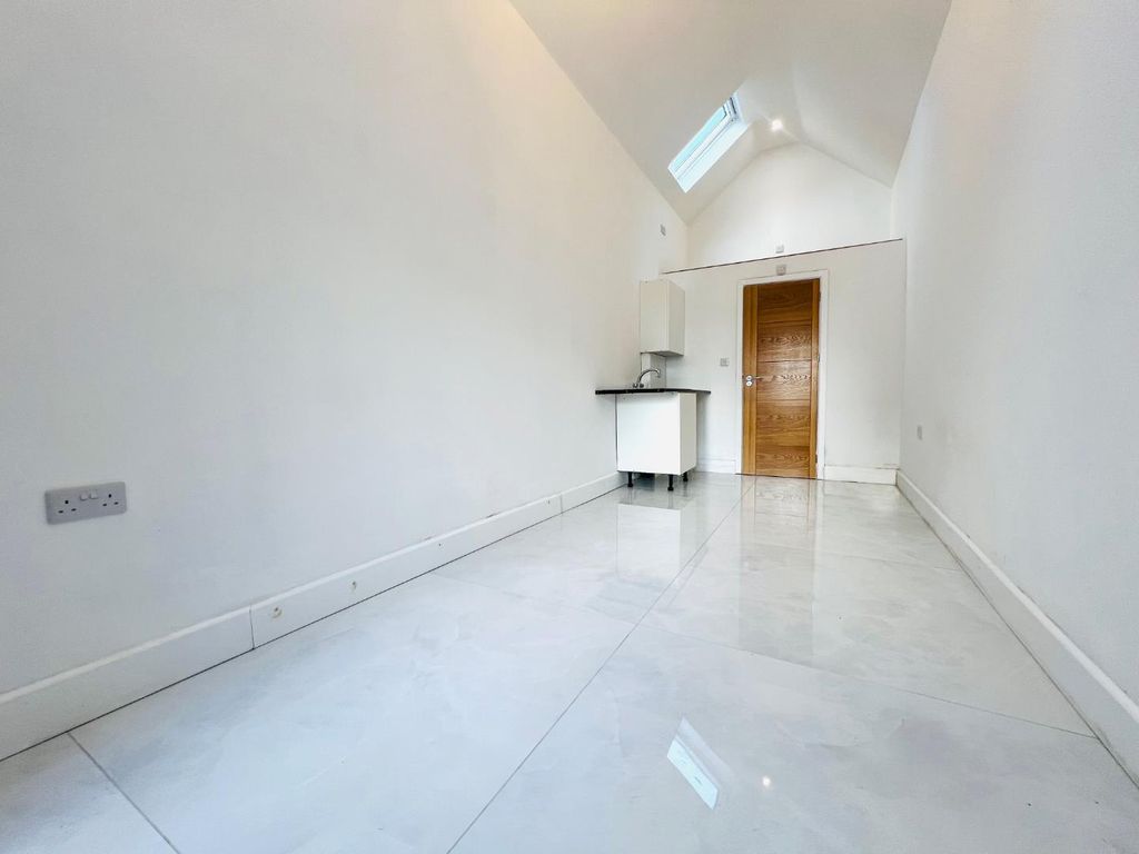 Property photo 3 of 7 Img_8351.Png