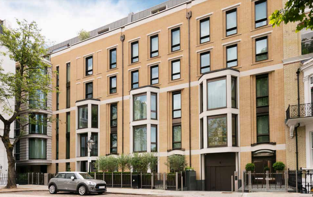 Property photo 1 of 17