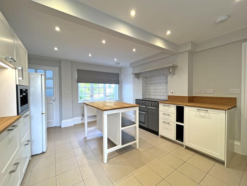 Property photo 3 of 13 Photo 9