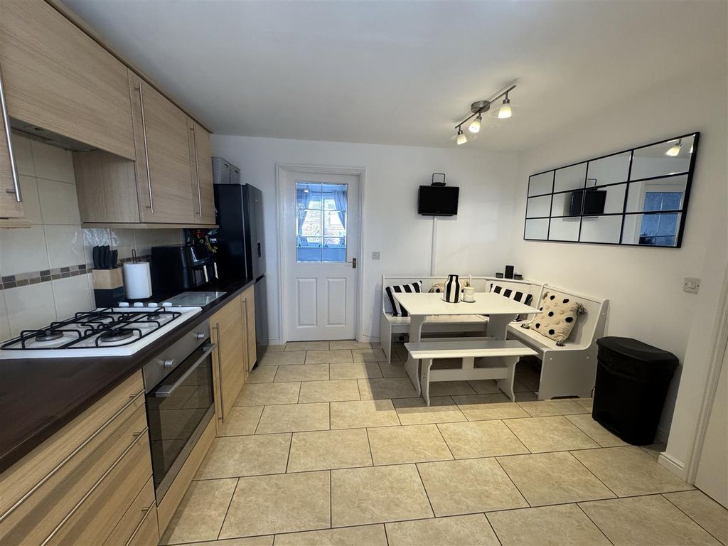 Property photo 2 of 16 Image001.Jpg