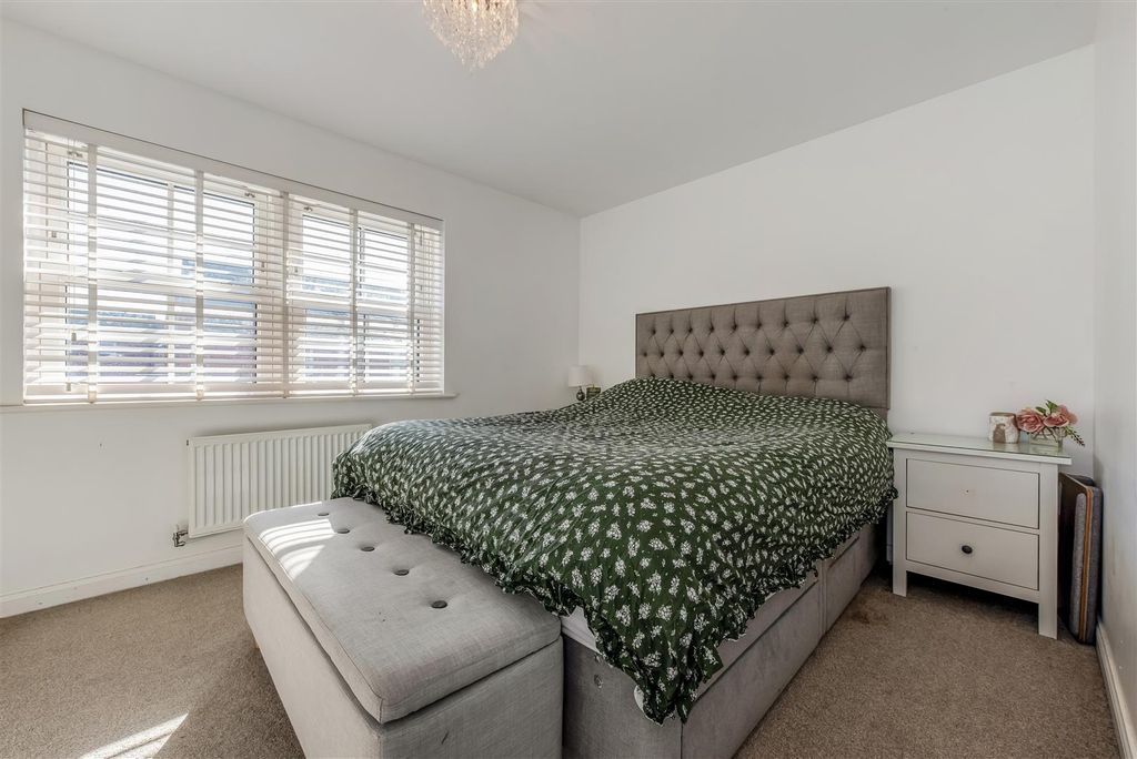 Property photo 2 of 24 Bedroom 1 Reverse.Jpg