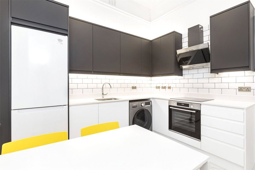 Property photo 2 of 12 Kitchen