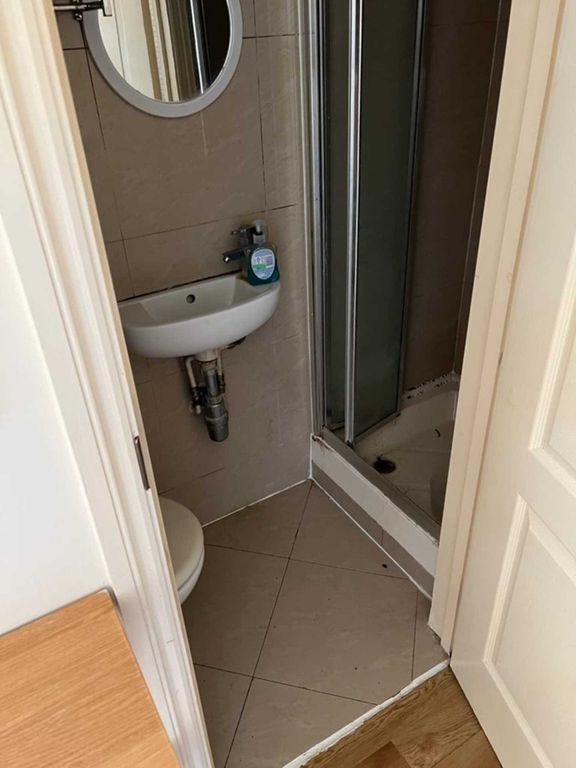 Property photo 3 of 3