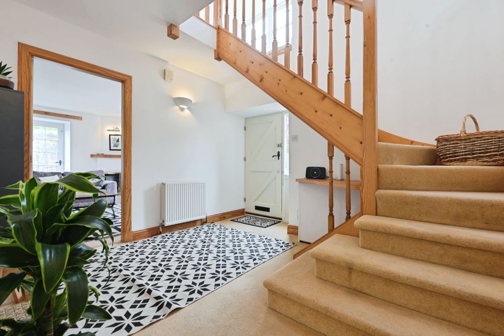 Property photo 2 of 15 Staircase