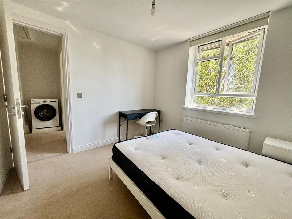 Property photo 2 of 15 13012Fa0-E674-4E66-A5E2-d1E96d9F6Dd2.Jpg