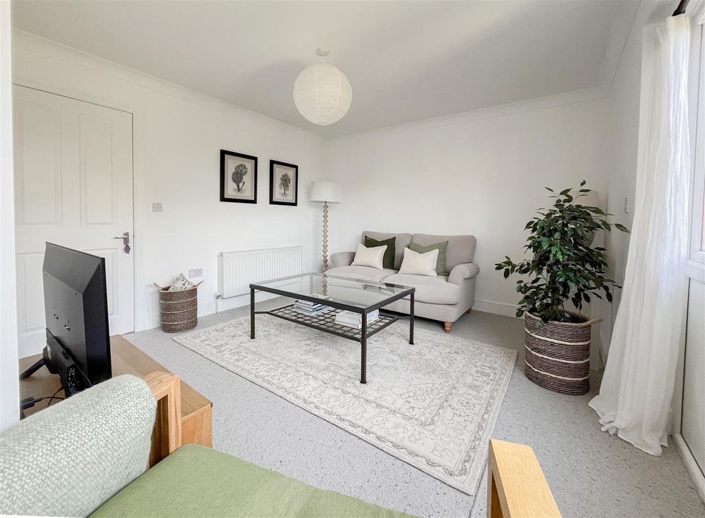 Additional image 4 of 2 bed flat for saleHarley Lane, Heathfield TN21