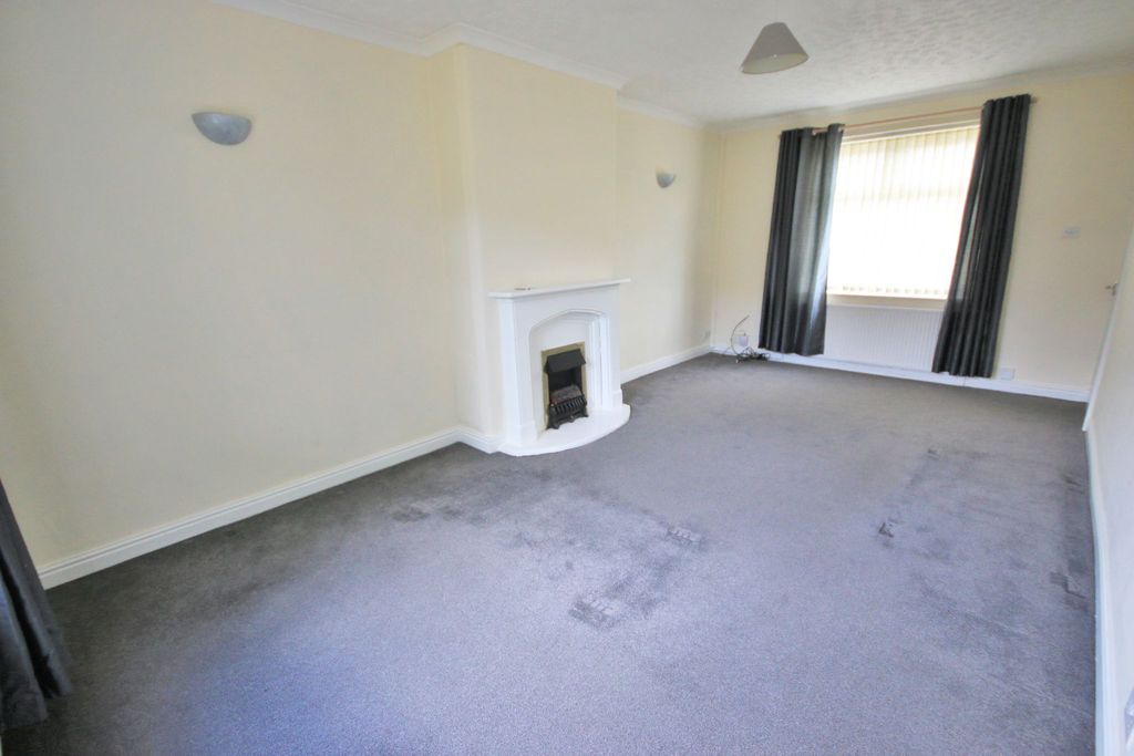 Property photo 3 of 11 Photograph 3