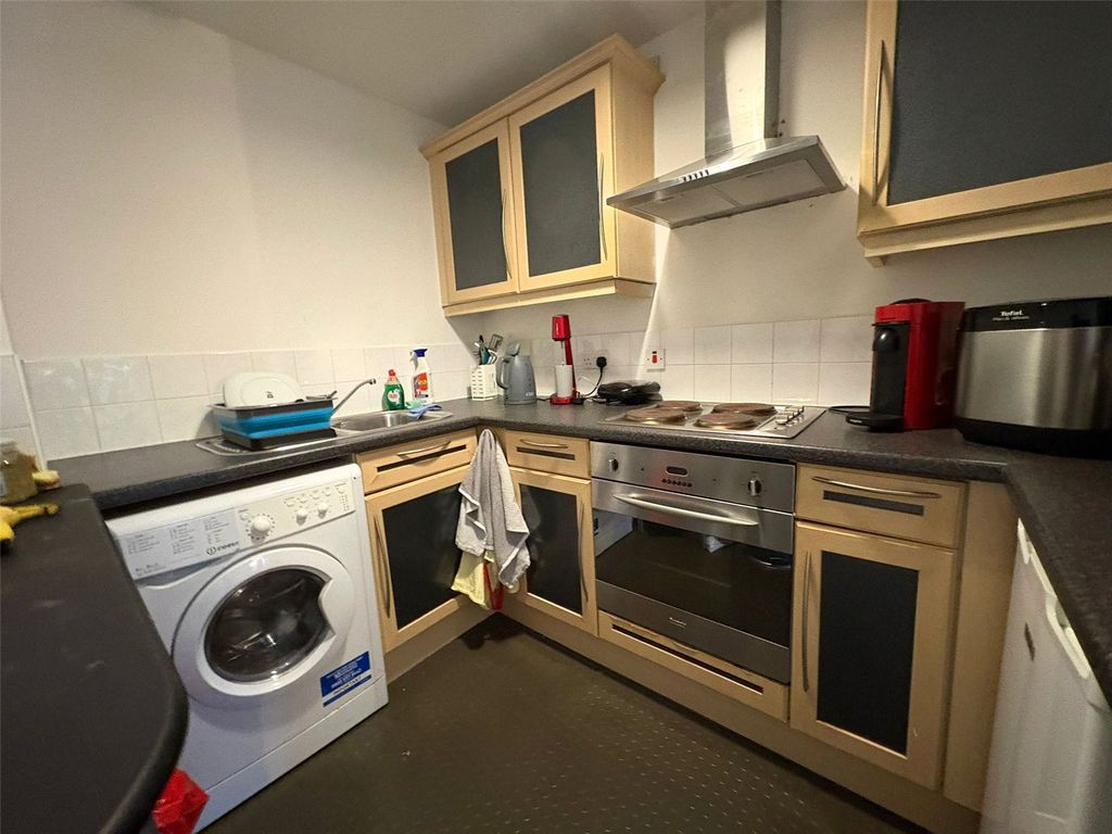 Property photo 3 of 4 Picture No. 12