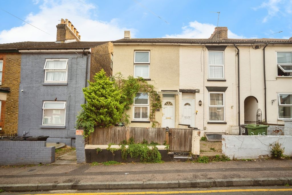 Property photo 2 of 17 Photo