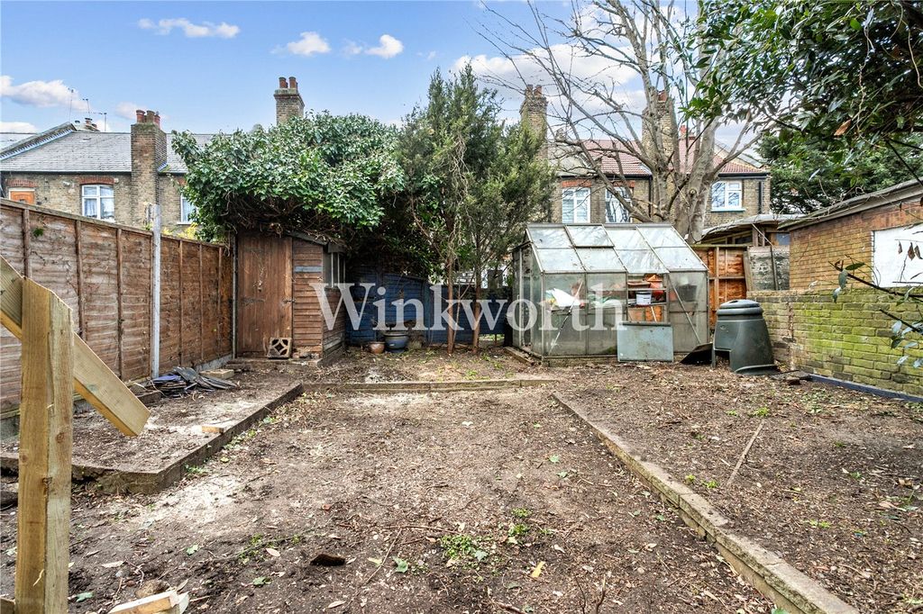 Property photo 3 of 14 Picture No. 04