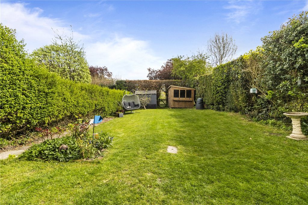 Property photo 2 of 34 Picture No. 28