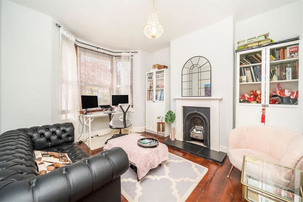 Property photo 2 of 7