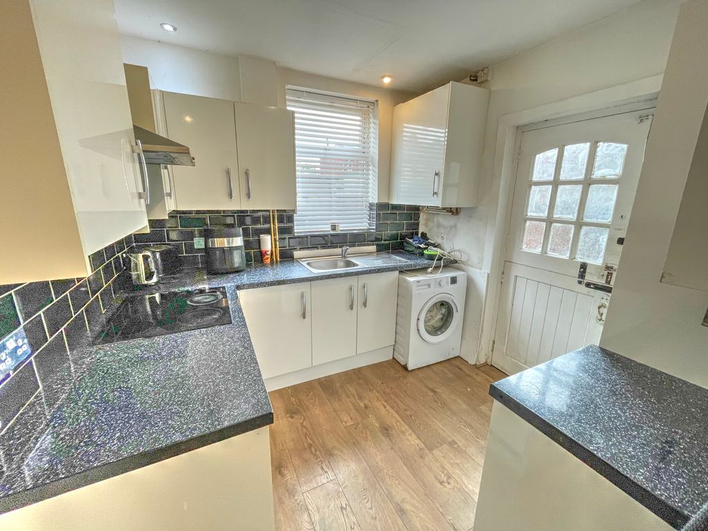 Property photo 2 of 11 Img_0996
