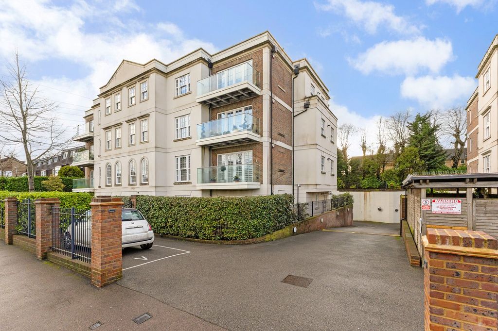 Property photo 1 of 15