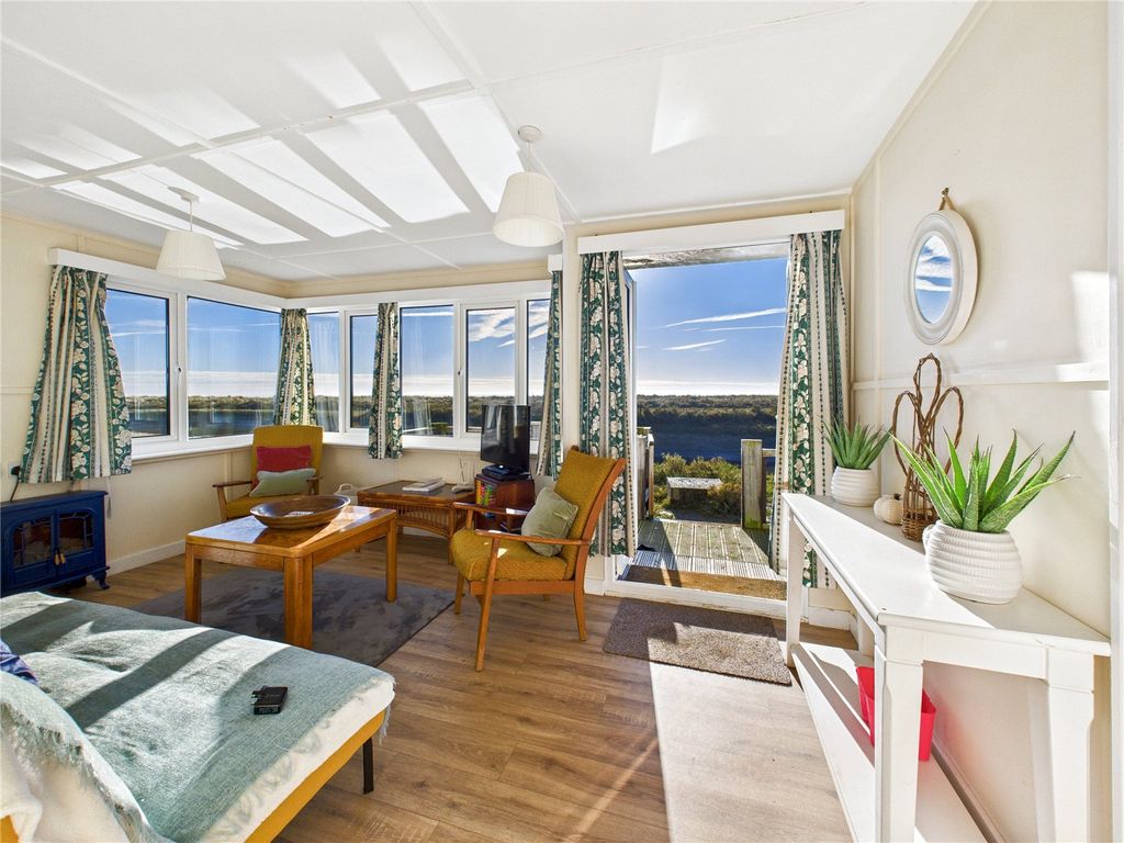 Property photo 3 of 20 Picture 3