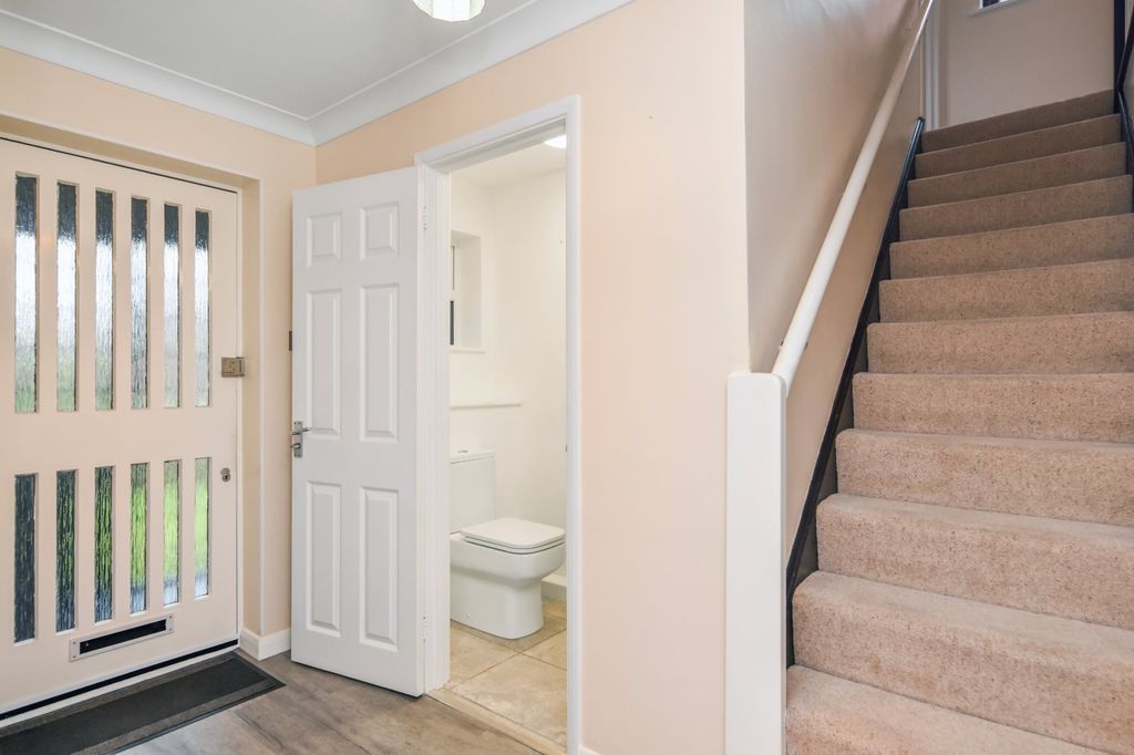 Property photo 3 of 45 Picture No. 24