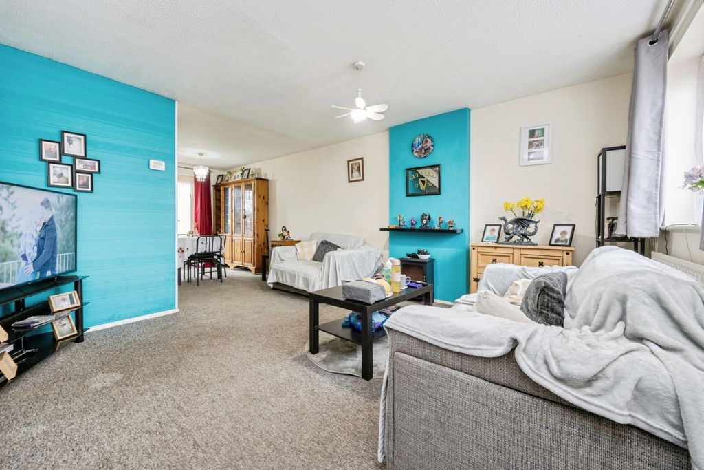 Property photo 2 of 26 Pbox-Img.Jpg