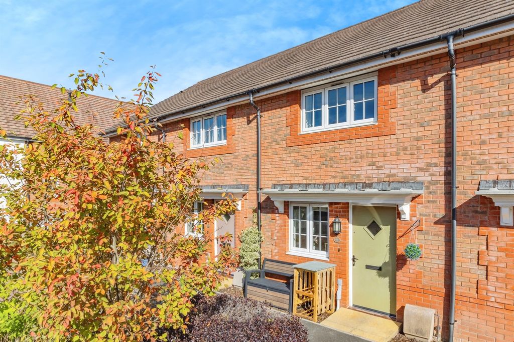 Property photo 1 of 17