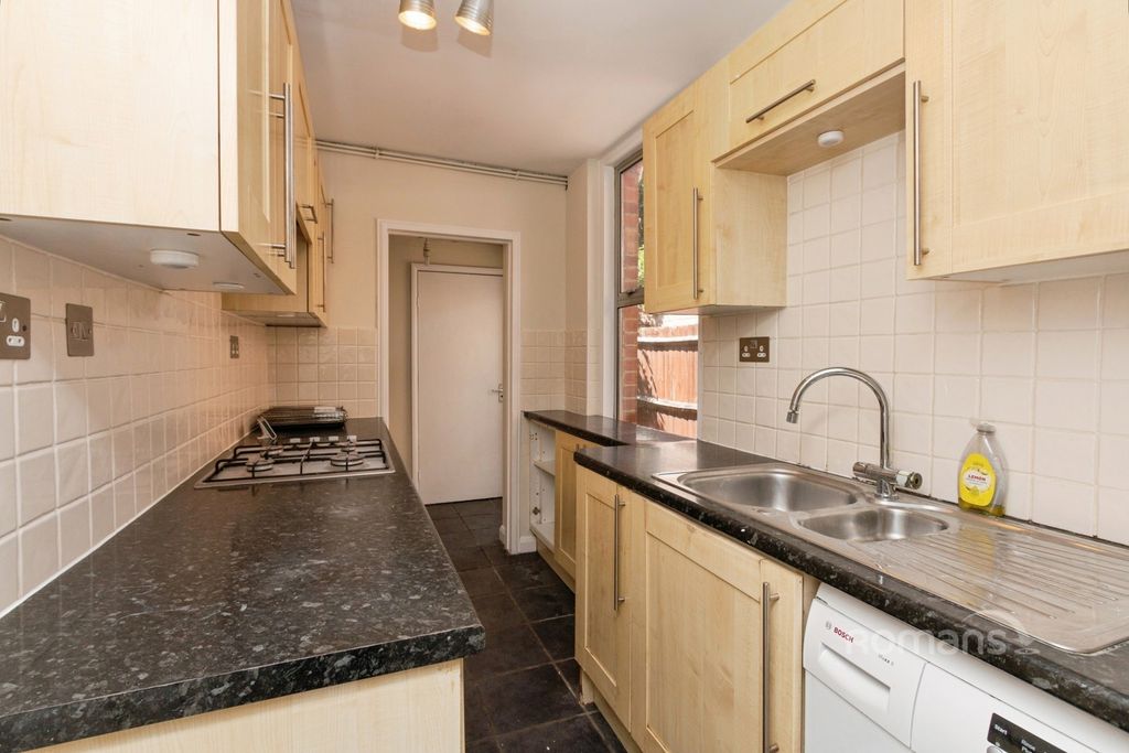Property photo 3 of 18 Pbox-Img.Jpg