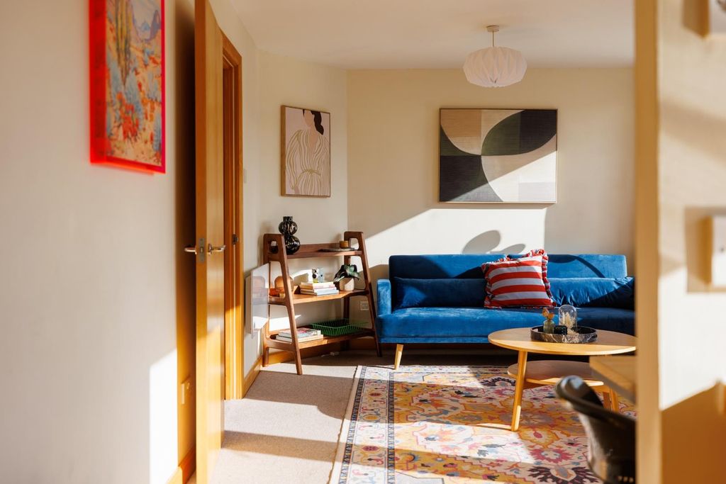 Property photo 1 of 20 9 Richmond Heights-24.Jpg