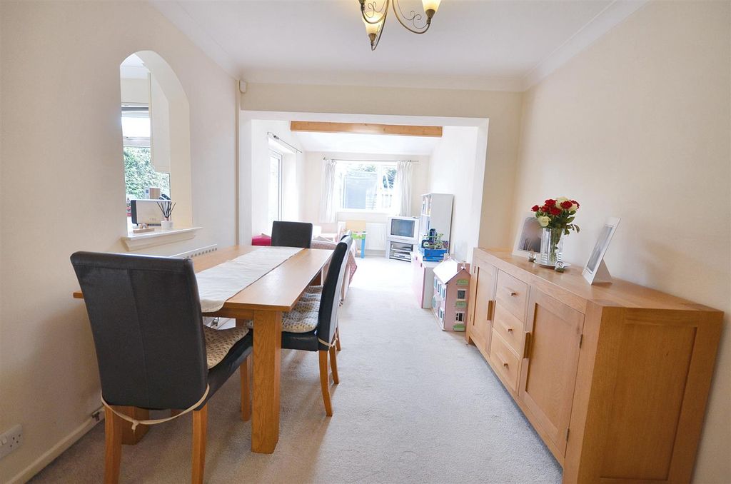 Property photo 2 of 16 Dining / Family Room