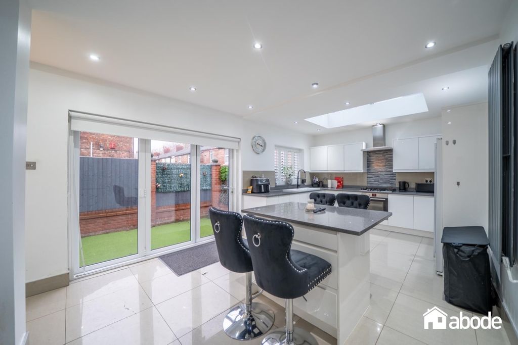 Property photo 2 of 29 Dsc06711-Hdr.Jpg